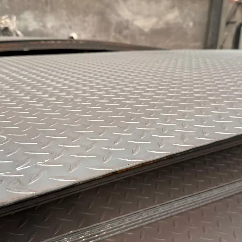Plat Kotak-kotak Stainless Steel Dipoles